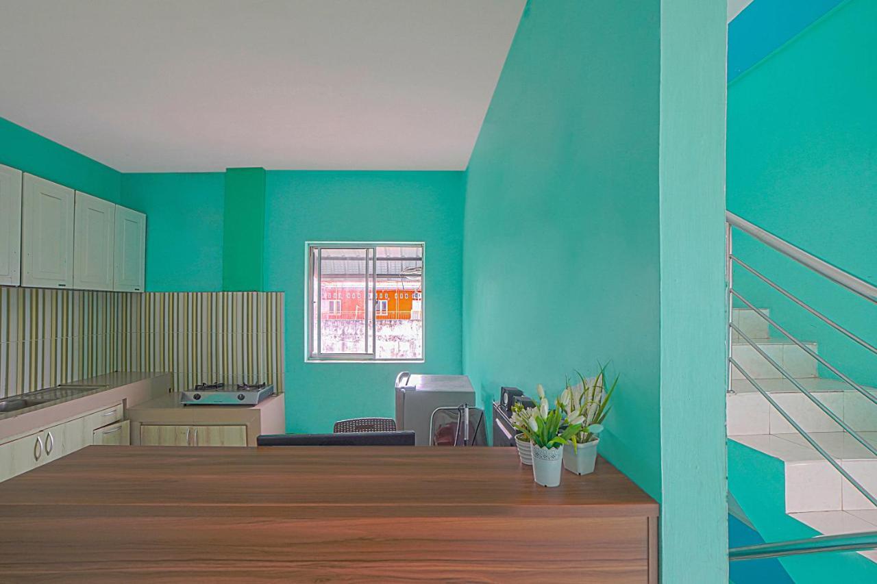 Oyo 90637 Rumah Ni Karo 메단 외부 사진