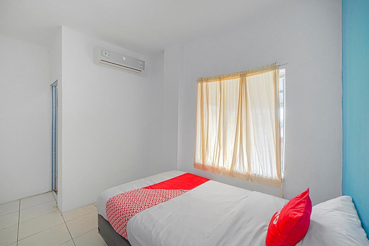Oyo 90637 Rumah Ni Karo 메단 외부 사진