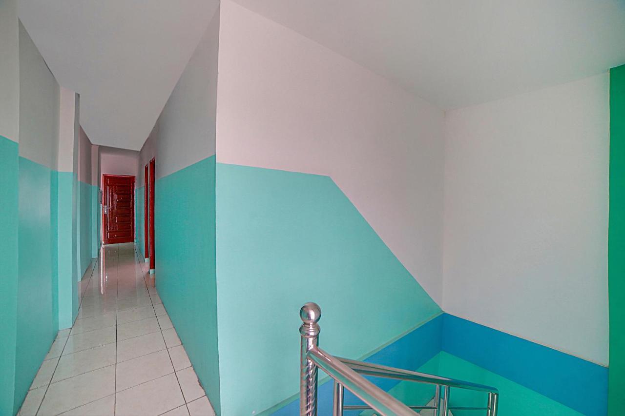 Oyo 90637 Rumah Ni Karo 메단 외부 사진