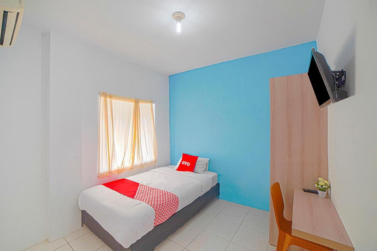 Oyo 90637 Rumah Ni Karo 메단 외부 사진