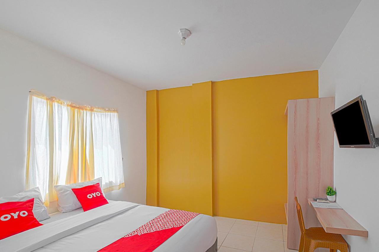 Oyo 90637 Rumah Ni Karo 메단 외부 사진